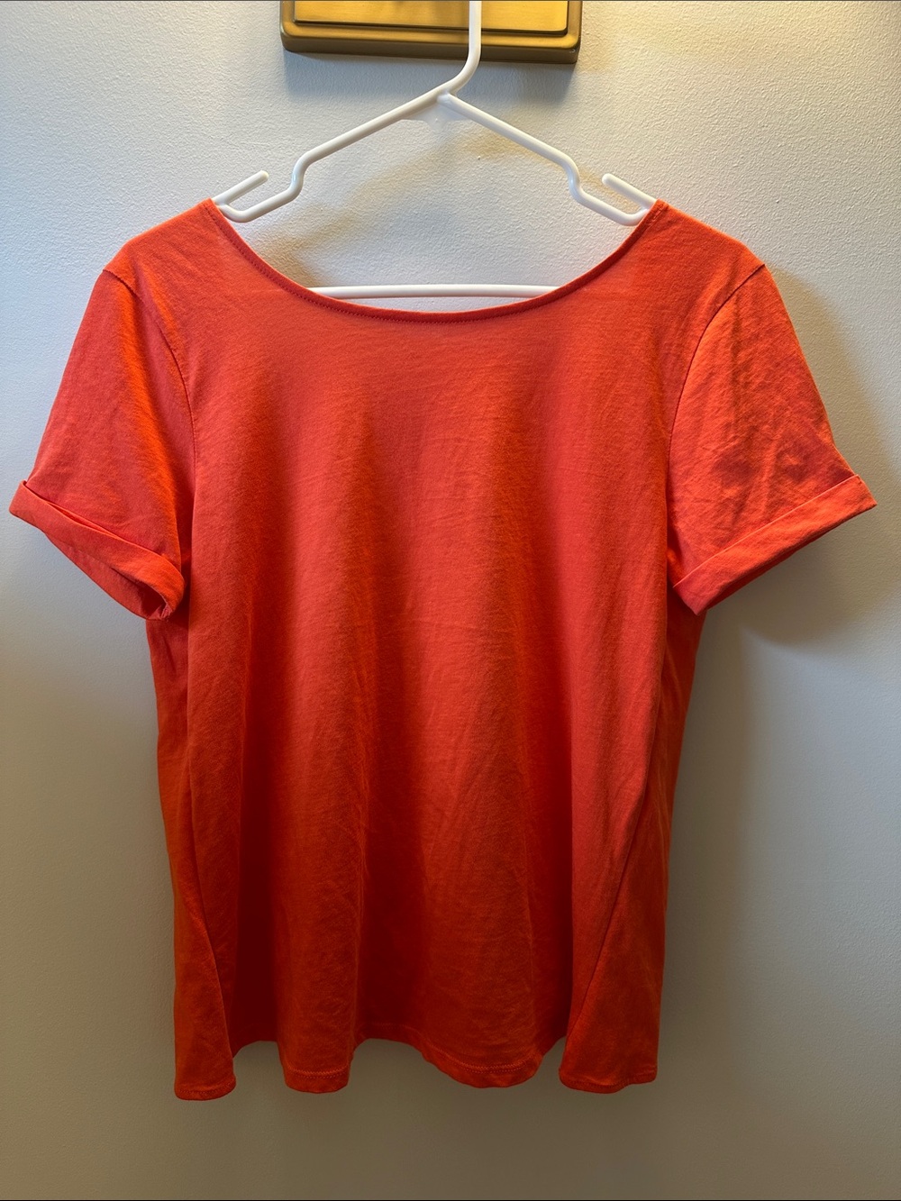 SΓ©zane Womenβs Short Sleeve Open Back Tee in Bright Orange